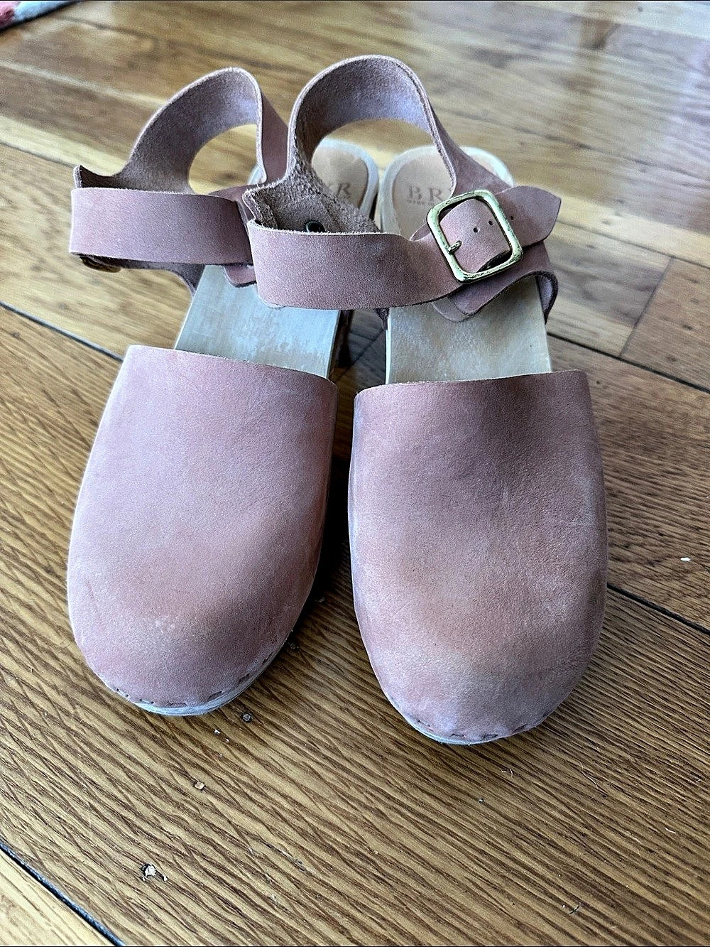 Bryr Emma Closed Toe Suede Clog